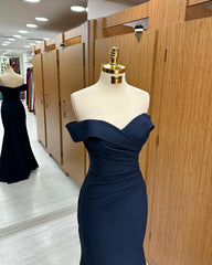 Off the Shoulder Strapless Long Mermaid Formal Dress Black Sleeveless