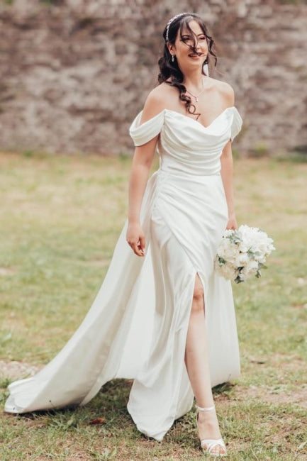 Gorgeous Long A-Line Elegant V-Neck Off-The Shoulder Split Front Strapless Wedding Dresses with Ruffles