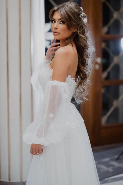 Gorgeous Long A-Line Tulle Strapless Mermaid Floor-Length Wedding Dresses with Lace
