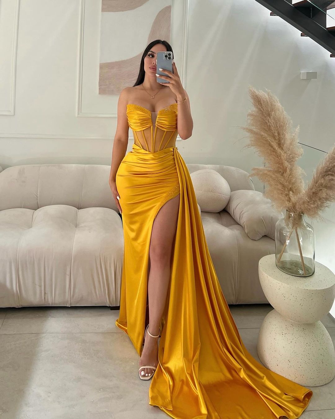 Radiant Long Mermaid Sleeveless Glitter Prom Dress With Slit