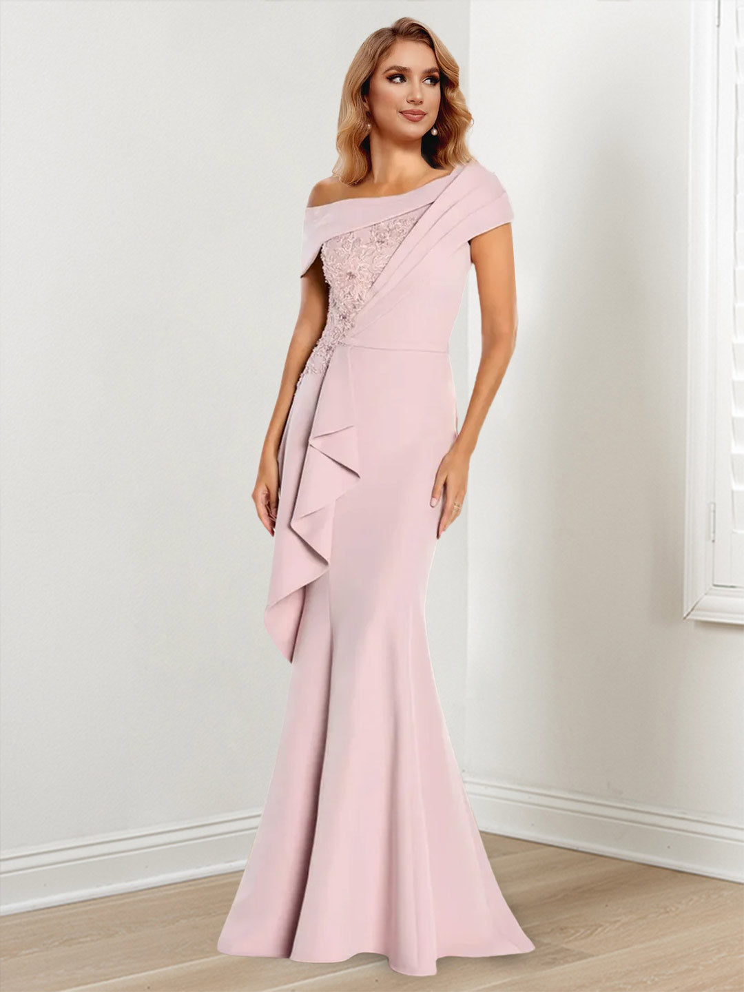 One-Shoulder Long Sleeve Trumpet/Mermaid Mother of the Bride Dress Featuring Lace