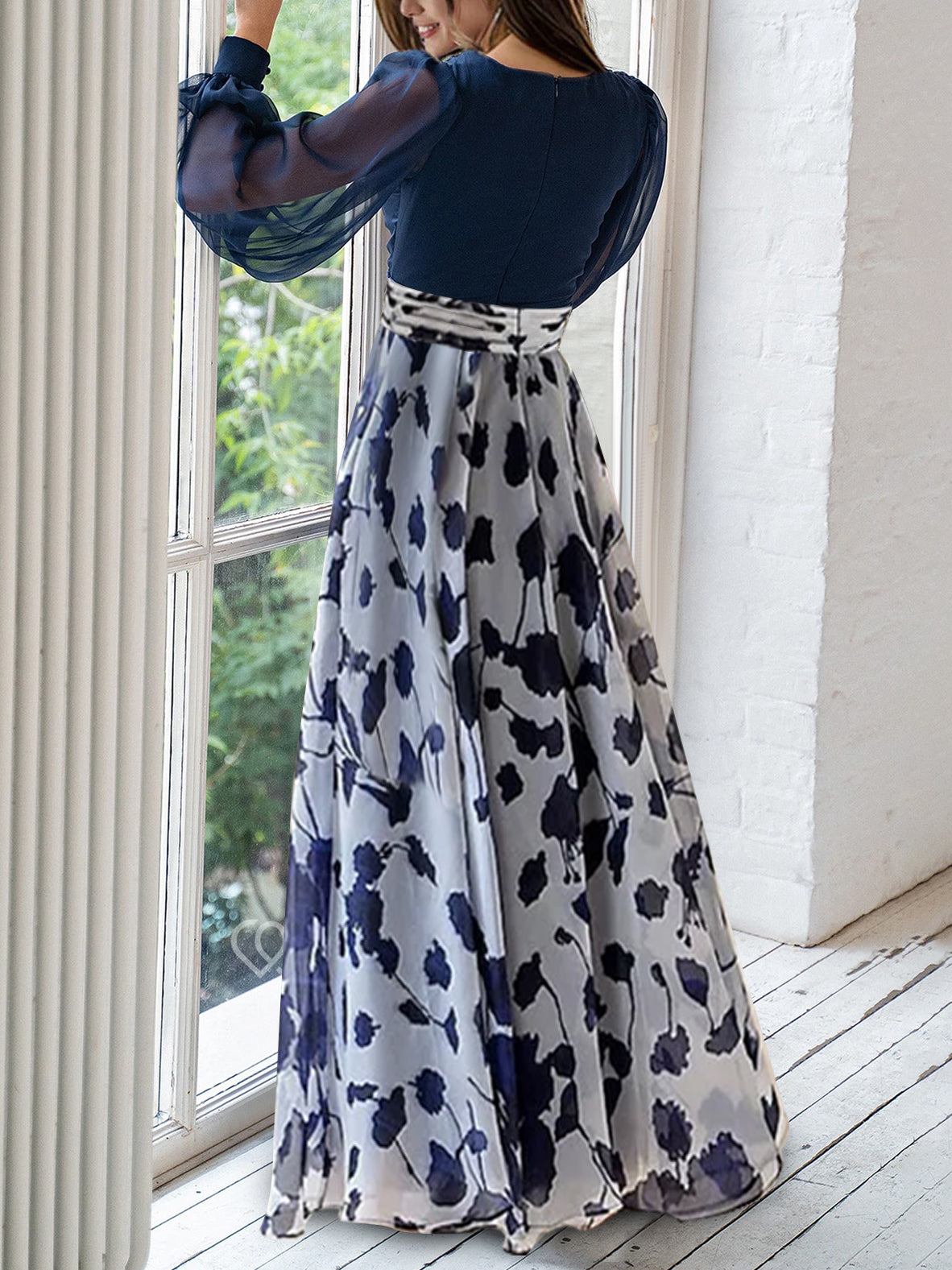 Floor-Length Floral Mother of the Bride Princess V-Neck A-Line Dress With Long Sleeves and Flower