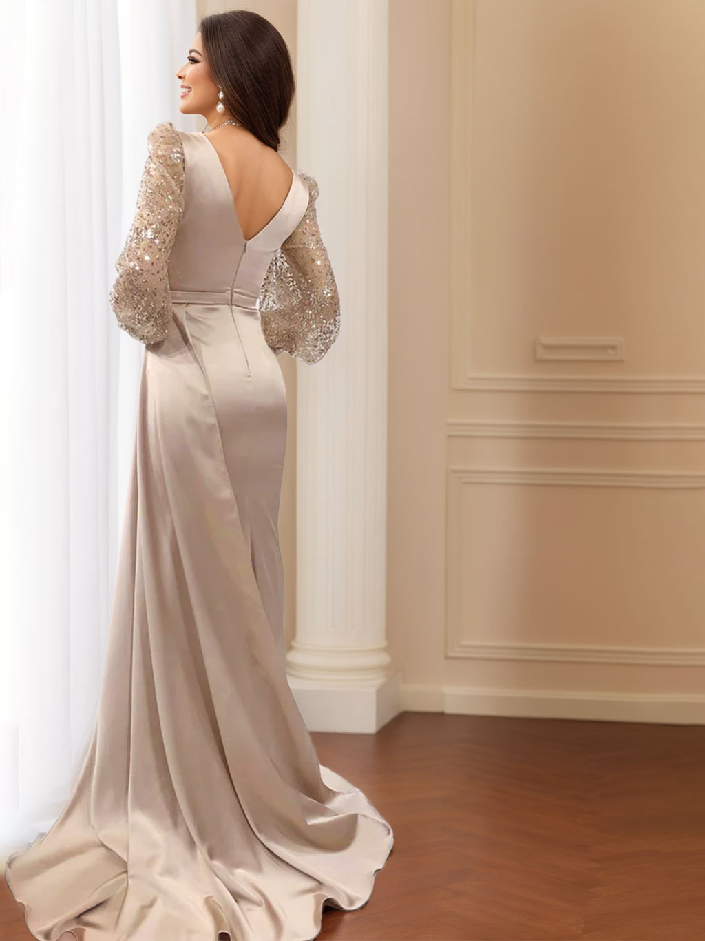 V-Neck Long Sleeve Trumpet/Mermaid Mother of the Bride Dress with Side Split and Ruched Detail