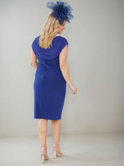 V-Neck Sleeveless Ruched Plus Size Mother of the Bride Sheath Dress with Rhinestone