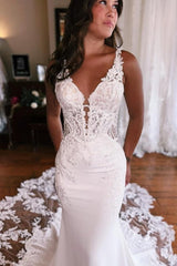 Sexy Mermaid Floor-Length Stain V-Neck Sleeveless Lace Wedding Dresses with Appliques
