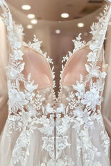 Beautiful Long A-Line Tulle Sleeveless Spaghetti Straps Split Front Wedding Dresses with Appliques