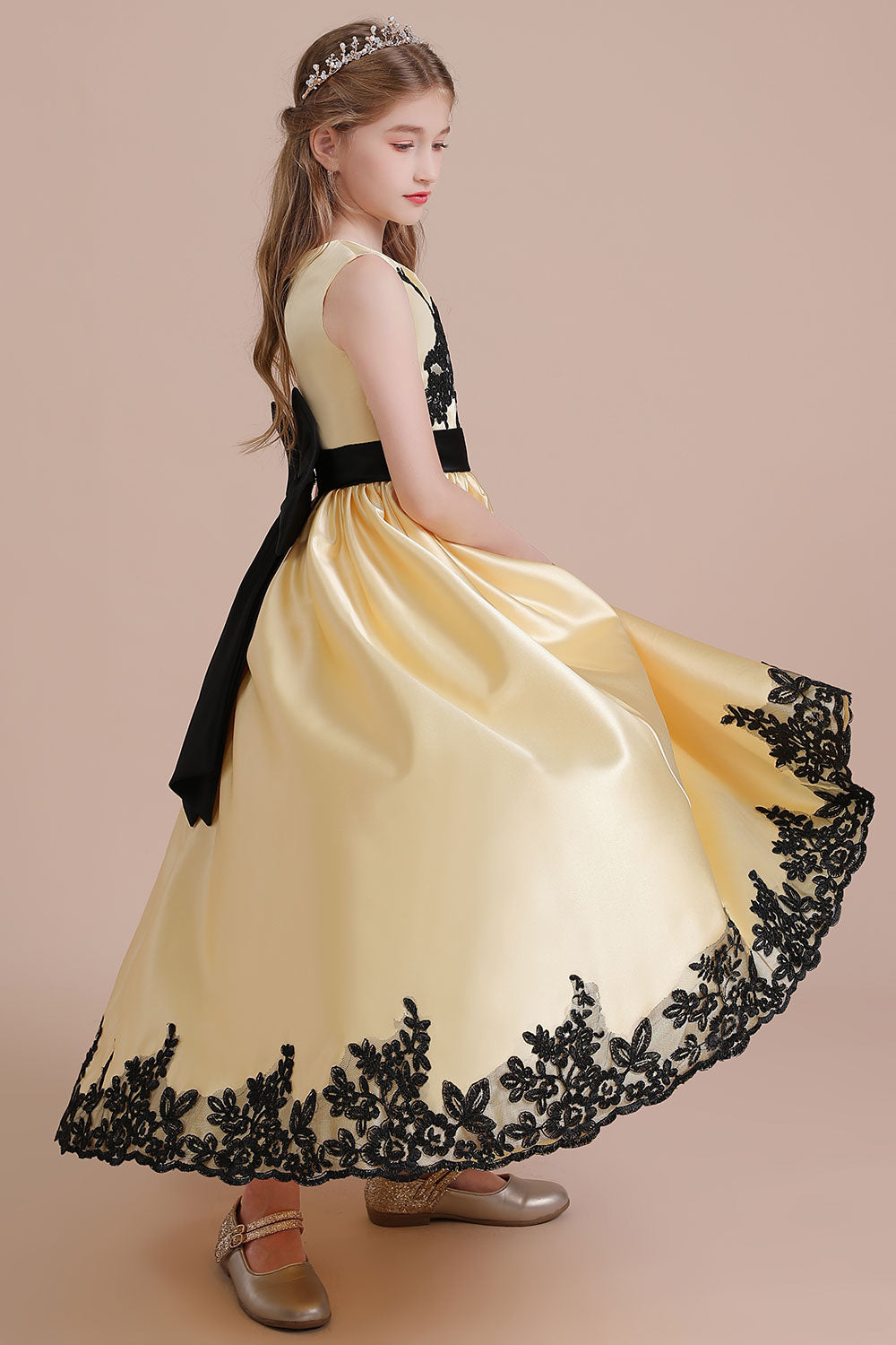 A-Line Chic Bow Appliques Satin Flower Girl Dress Online