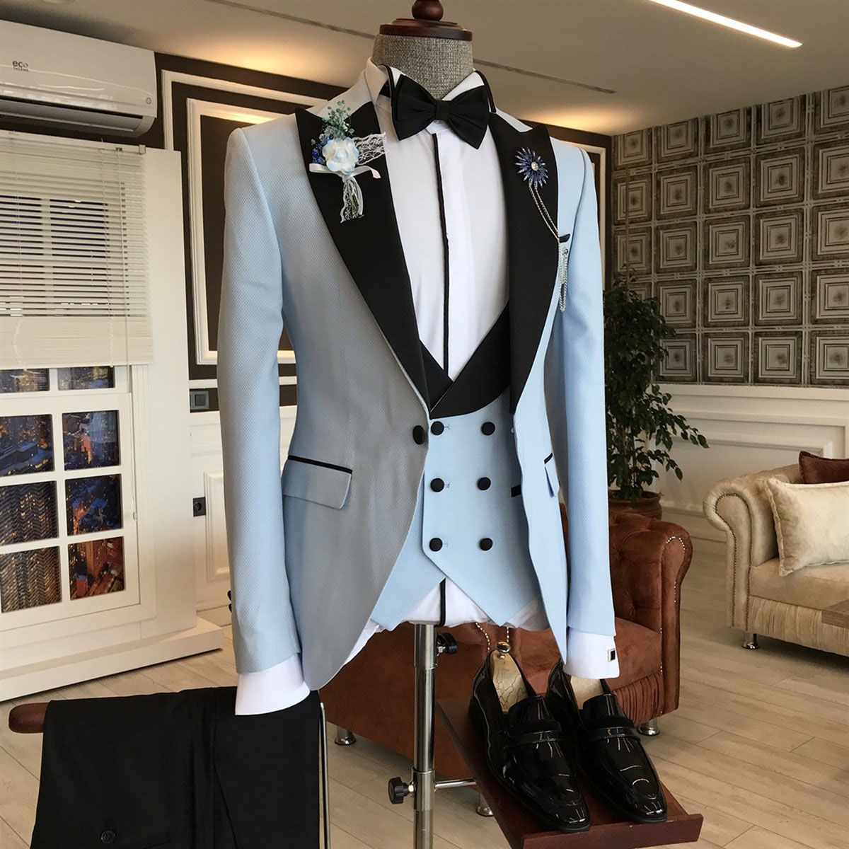 Newinlook Fashionable Black Peaked Lapel Sky Blue Three-Piece Party Suit for Men