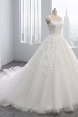 Affordable Ball Gown Jewel Tulle Lace Wedding Dress Ruffles Sleeveless Appliques Bridal Gowns Online