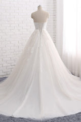 Affordable Spaghetti Straps Sleeveless Lace Wedding Dresses A-line Tulle Ruffles Bridal Gowns On Sale