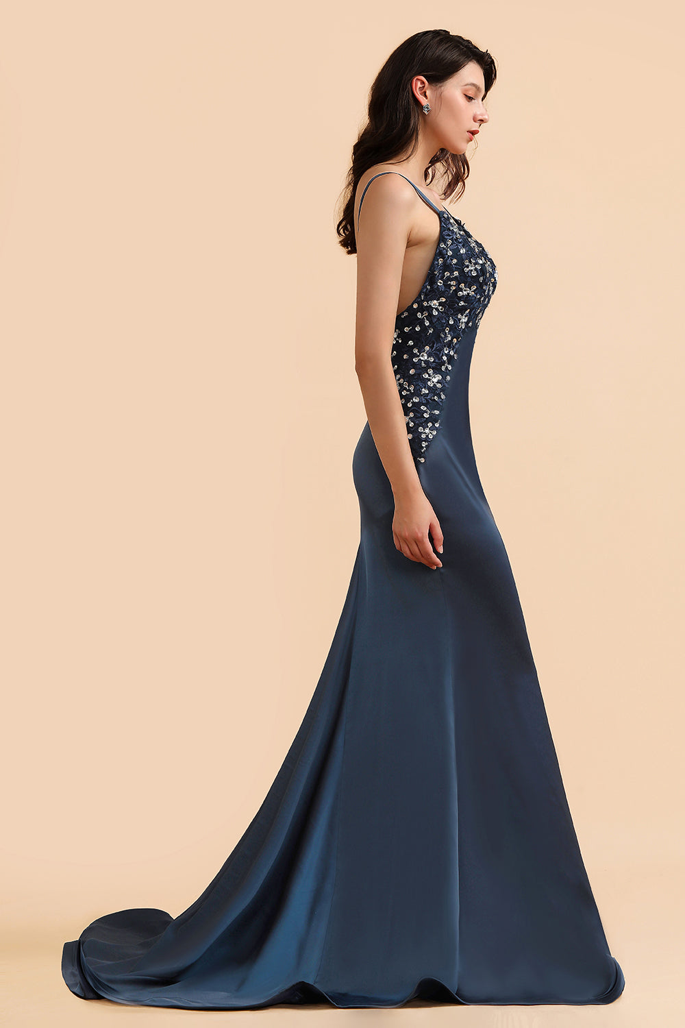 Affordable Spaghetti Straps V-Neck Prom Dresses Sleeveless Appliques Beadings Party Dresses Online