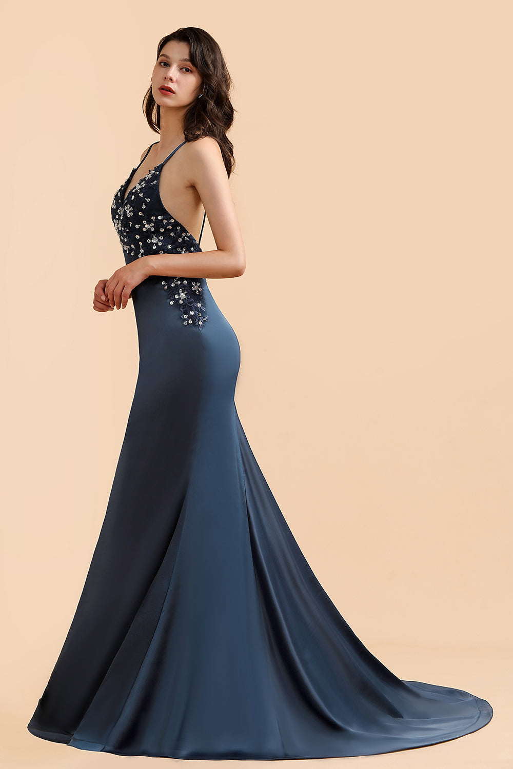 Affordable Spaghetti Straps V-Neck Prom Dresses Sleeveless Appliques Beadings Party Dresses Online