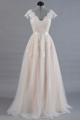 Affordable V-neck A-line Wedding Dresses Shorts leeves Tulle Lace Bridal Gowns On Sale