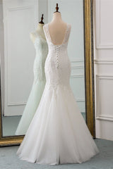 Affordable V-Neck Appliques Mermaid Wedding Dresses with Beadings Online