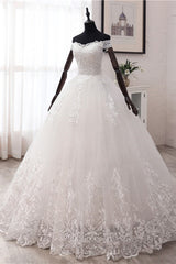 Ball Gown Off-the-Shoulder Lace Appliques Wedding Dresses White Tulle Sleeveless Bridal Gowns