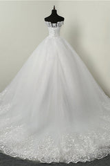Ball Gown White Tulle Sleeveless Wedding Dresses Off-the-Shoulder Lace Appliques Bridal Gowns