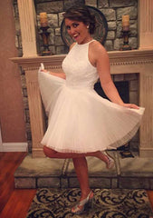 Beautiful Tulle Short/Mini A-Line/Princess Prom Dress With Beaded Bateau Zipper