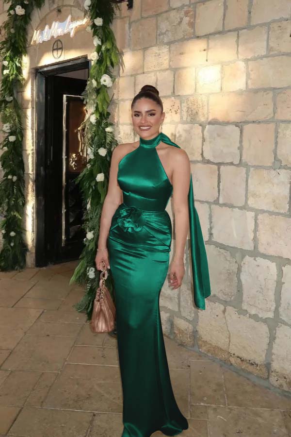 Charming Halter Sleeveless Long Mermaid Formal Dress With Pleated