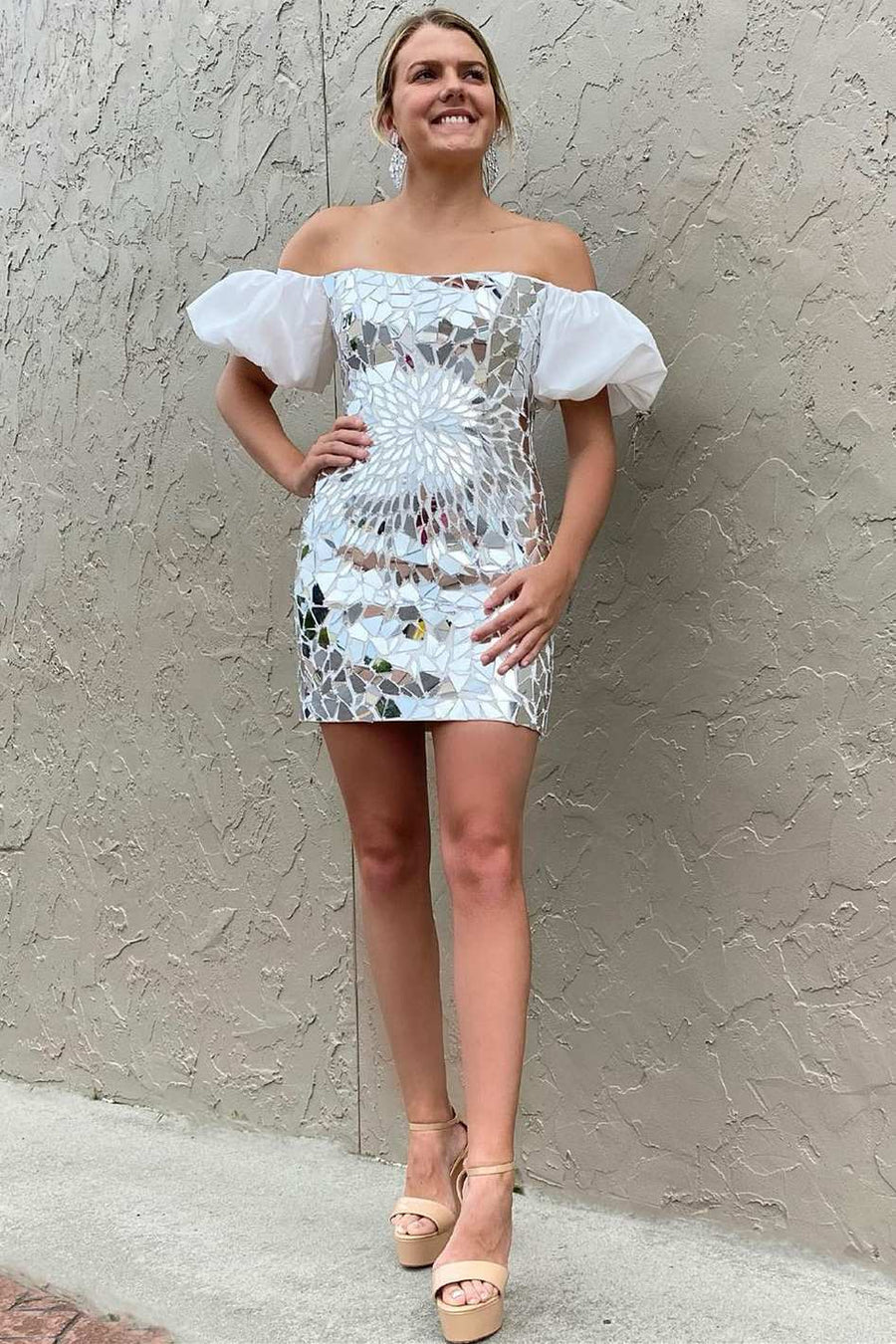 Black Cut Glass Mirror Puff-Sleeve Short Homecoming Dress