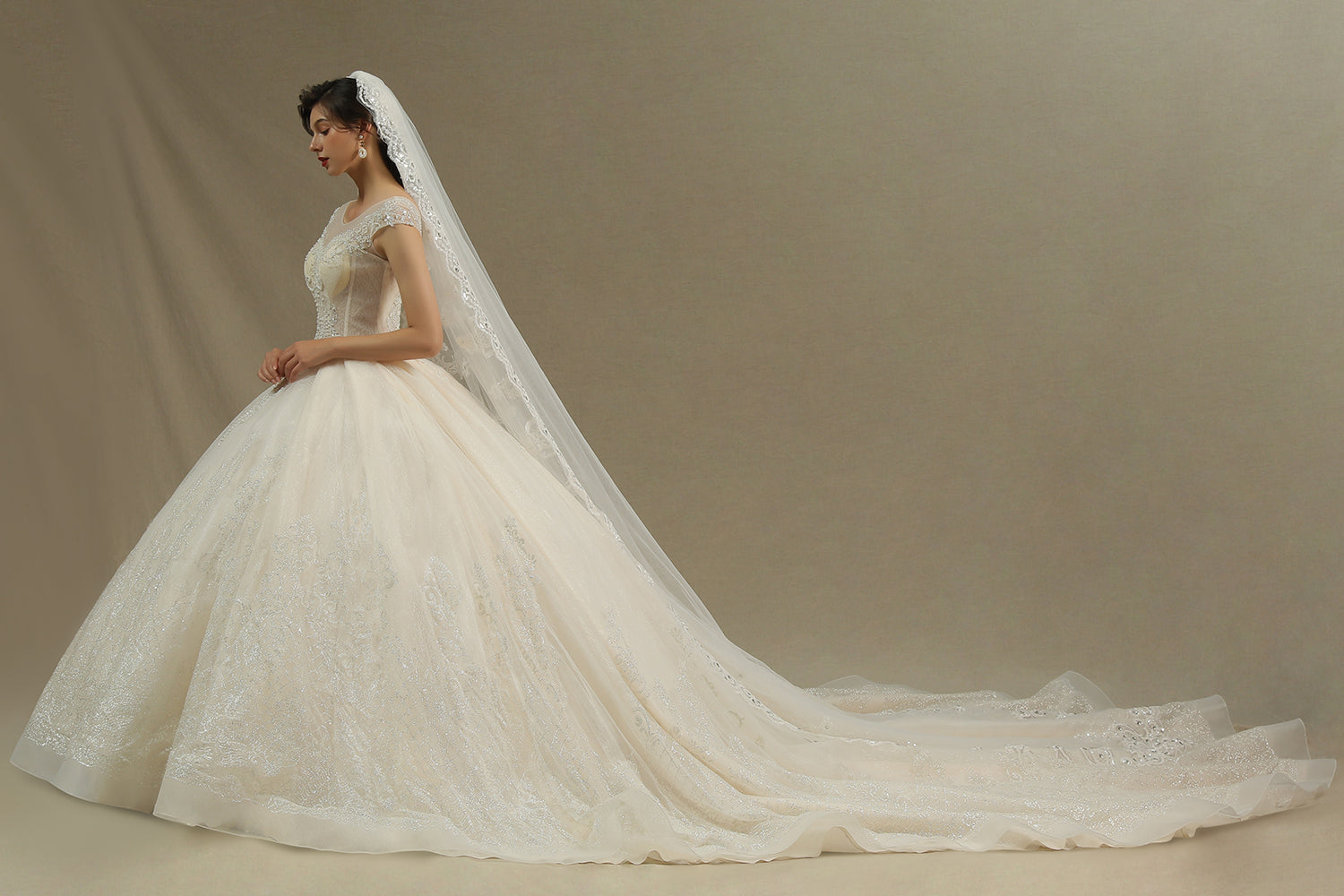 Cap Sleeves Lace Ball Gown Wedding Scoop Neck