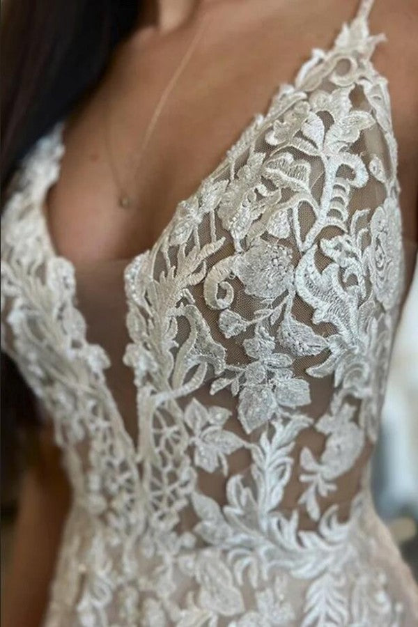 Champagne Sleeveless Wedding Dress Lace Appliques V-Neck