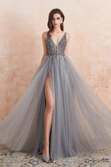 Charming V-Neck Tulle Prom Dress Long Evening Party Gowns With Lace Appliques