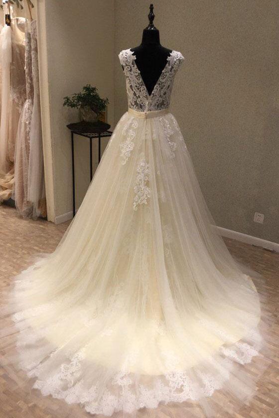 Chic Ivory Tulle Lace V-Neck Long Wedding Dress Cap Sleeve Ivory Bridal Gowns On Sale