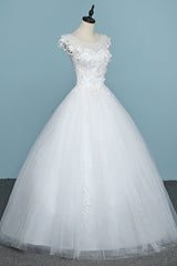 Chic Jewel Tulle Lace White Wedding Dress Sleeveless Appliques Bridal Gowns with Flowers Online