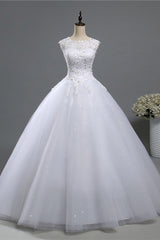 Chic Jewel Tulle Sequined Wedding Dress Sleeveless Appliques Beadings Bridal Gowns On Sale