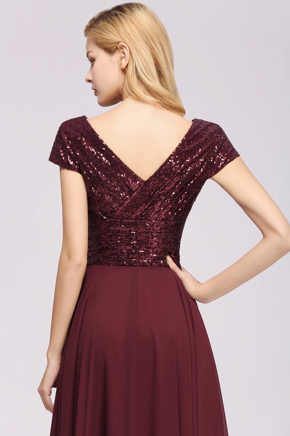 Chic Sequined Top V-Neck Sleeveless Burgundy Bridesmaid dresses Newinlook Chic Sequined Top V-Neck Sleeveless Burgundy Bridesmaid dresses Newinlook