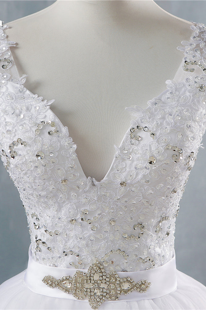 Chic Starps V-Neck Beadings Tulle Wedding Dress Sleeveless Appliques Bridal Gowns with Rhinestones