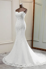 Chic Strapless Lace Appliques White Mermaid Wedding Dresses with Beadings Online