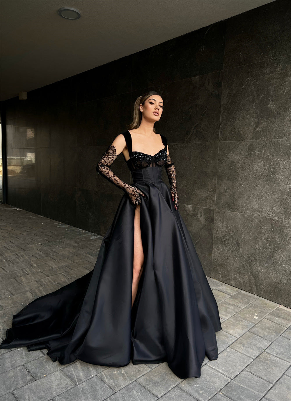 Designer Long Black A-line Lace Sleeveless Prom Dress Featuring a Chic Newinlook Designer Long Black A-line Lace Sleeveless Prom Dress Featuring a Chic Newinlook