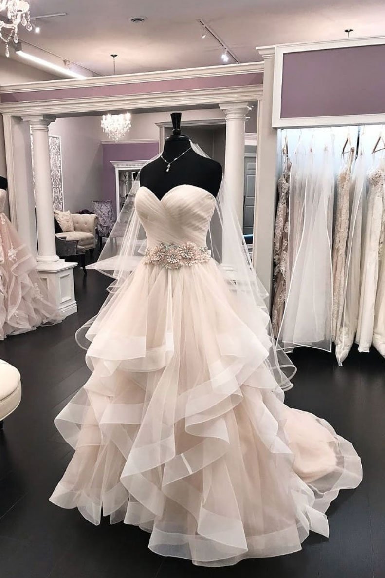 Elegant 2021 Creamy Tulle Sweetheart Wedding Dress Beaded Waistline Bridal Gowns On Sale