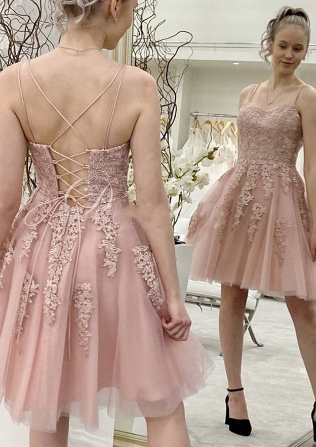A-line Scoop Neck Lace Tulle Short Homecoming Dress