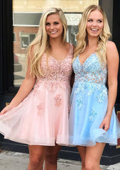 A-Line V-Neck Sleeveless Organza Short/Mini Homecoming Dress with Beading Appliques