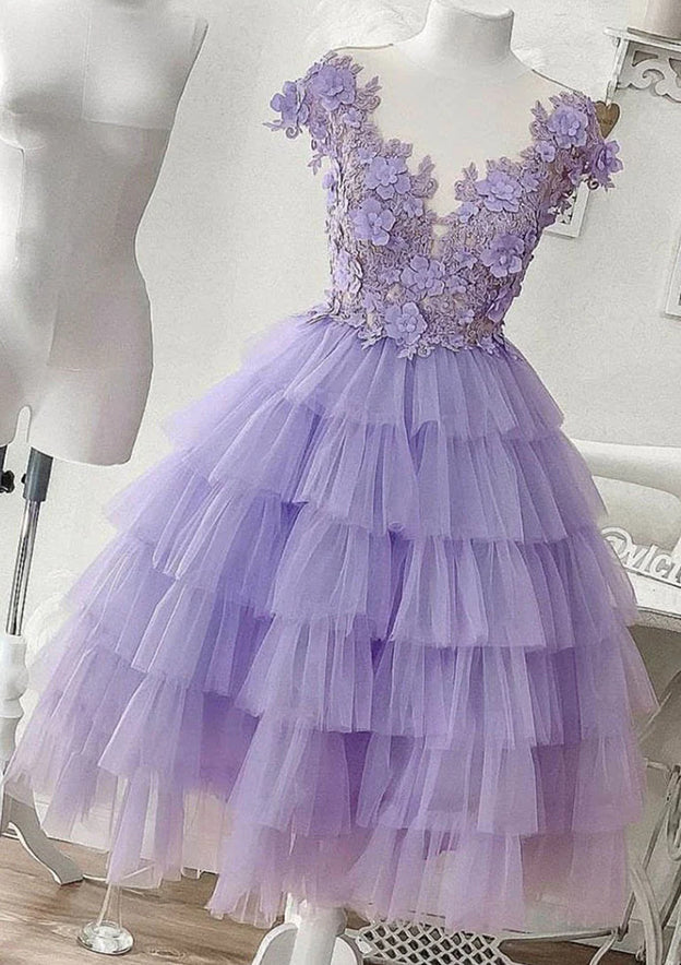 A-line V-Neck Sleeveless Tulle Short Homecoming Dress with Appliques