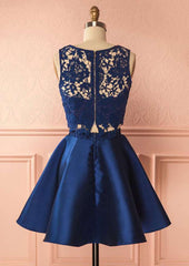 A-Line/Princess Bateau Short/Mini Satin Homecoming Dress With Lace