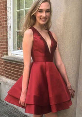 A-Line/Princess V-Neck Satin Cocktail Dress
