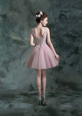 A-Line/Princess V-Neck Sleeveless Mini Tulle Homecoming Dress With Appliqued Flowers
