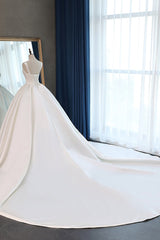 Elegant Ball Gown Straps Square-Neck Wedding Dress Ruffles Sleeveless Bridal Gowns Online