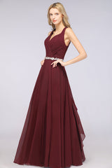 Elegant Chiffon Halter V-Neck Ruffle Bridesmaid Dress with Appliques Sashes