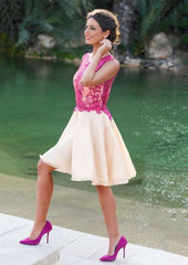Elegant A-Line/Princess Chiffon Homecoming Dress with Appliqued Knee-Length