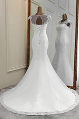 Elegant Jewel Sleeveless White Lace Mermaid Wedding Dresses with Rhinestone Appliques