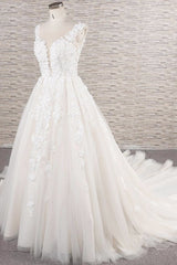 Elegant Jewel Straps A-line Wedding Dresses Champgne Tulle Bridal Gowns With Appliques On Sale