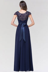 Elegant Lace Scoop Sleeveless Navy Bridesmaid Dress with Buttons