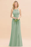 Elegant Round Neck Sleeveless Bridesmaid Dress with Ruffles