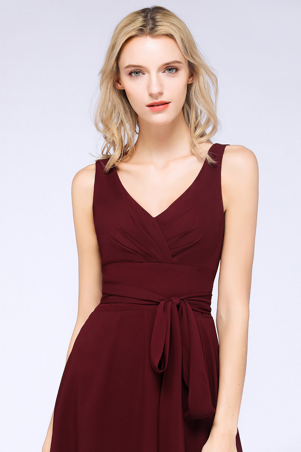 Elegant Straps V-Neck Ruffle Short Burgundy Bridesmaid Dresses with Bow Sash