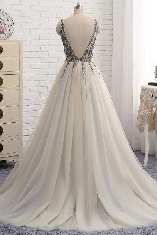 Elegant V-Neck Sleeveless Prom Dress With Appliques Long Tulle Evening Gowns