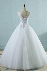 Elegant V-Neck Tull Lace White Wedding Dress Short Sleeves Appliques Bridal Gowns Online